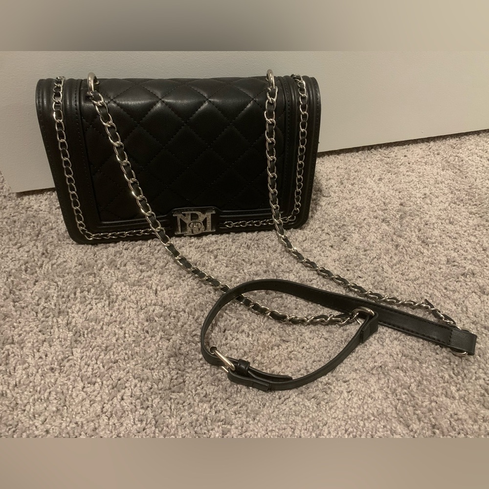 Beautiful Badgley Mischka purse